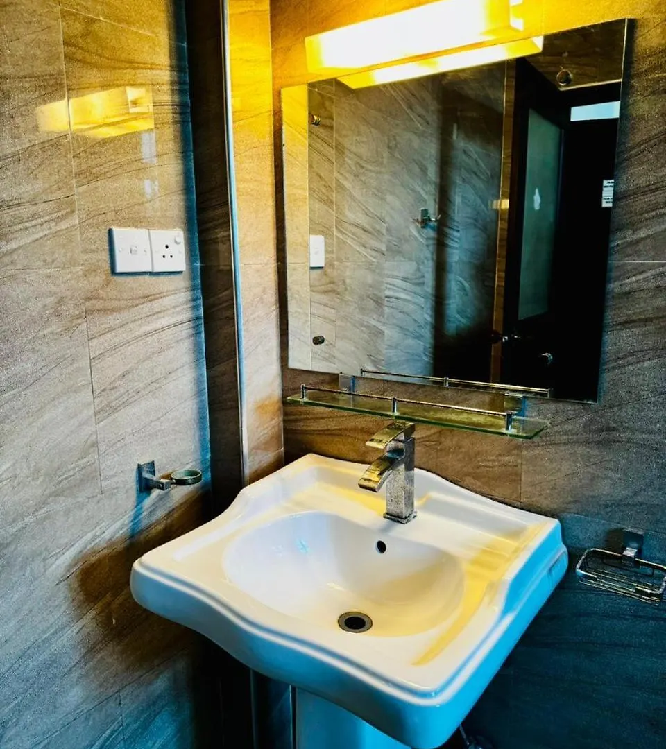 Mamma Raji Hotel - Freedom Paradise Negombo 2*,